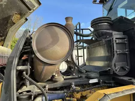 Ładowarki kołowe 2013 Caterpillar 950K (38)