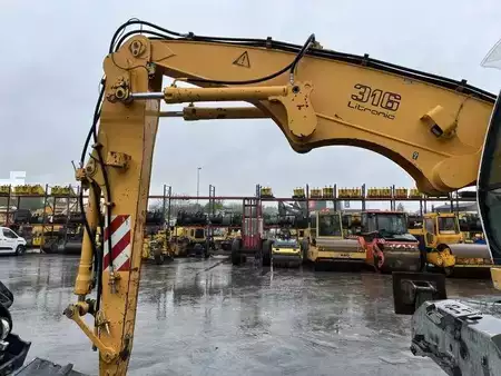 Pelle de manutention 2001 Liebherr A316 LITRONIC (24)