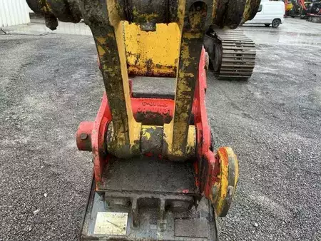 Korečková rýpadla 2000 Komatsu PC180LC-6K (12)