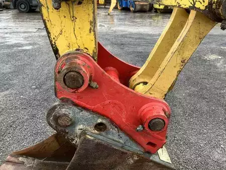 Korečková rýpadla 2000 Komatsu PC180LC-6K (13)