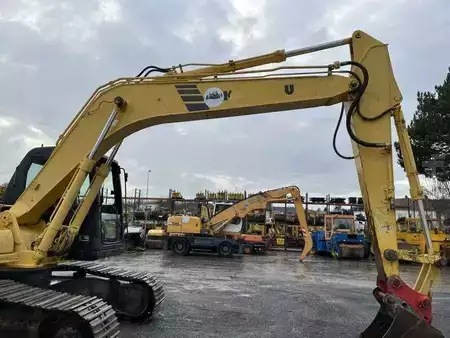 Korečková rýpadla 2000 Komatsu PC180LC-6K (17)