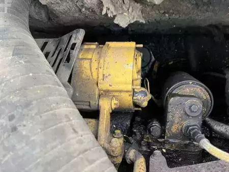 Korečková rýpadla 2000 Komatsu PC180LC-6K (35)