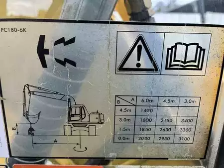 Korečková rýpadla 2000 Komatsu PC180LC-6K (50)