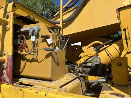 Demolition Excavators 2008 Caterpillar 330D L + BRAS DE DEMOLITION (36)