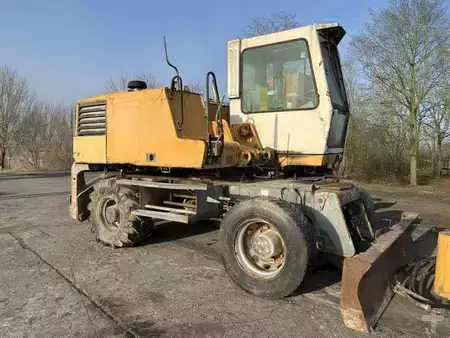 Excavadoras de ruedas 2000 Liebherr A316 - POUR PIECES (12)