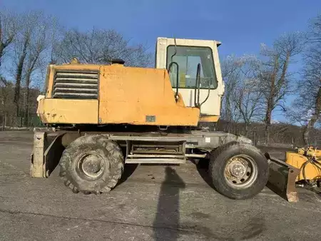 Excavadoras de ruedas 2000 Liebherr A316 - POUR PIECES (13)