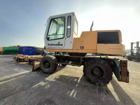 Excavadoras de ruedas 2000 Liebherr A316 - POUR PIECES (6)