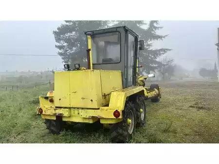 Równiarki 1992 O-K F106A (10)