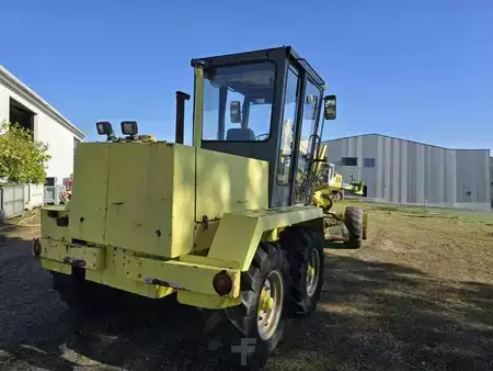 Równiarki 1992 O-K F106A (5)