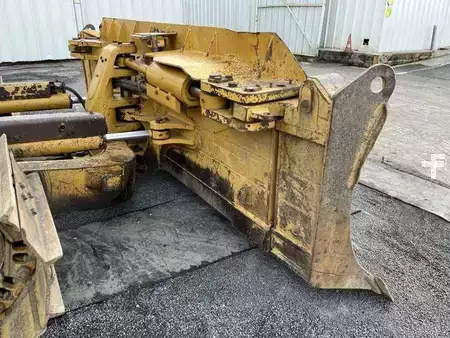 Grondschuivers 2004 Caterpillar D6N LGP (14)