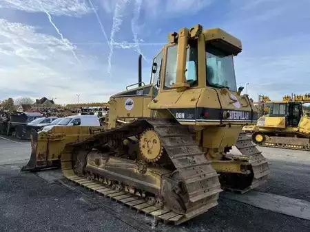 Grondschuivers 2004 Caterpillar D6N LGP (5)