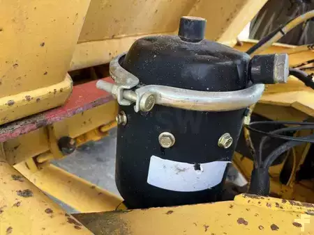 Knickgelenkte Muldenkipper/Dumper 1989 Volvo A25 6X4 (23)