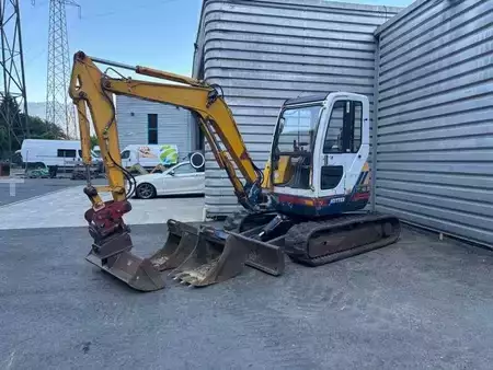 Minibagry 1998 IHI 40JX (2)