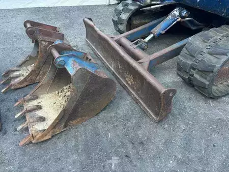 Minibagry 1998 IHI 40JX (33)
