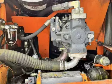 Excavadoras de ruedas 1998 Fiat-Hitachi 150W3 (32)