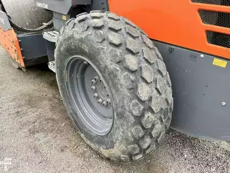 Rolos para pés de carneiro 2016 Hamm H 7I VIO (25)