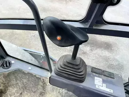 Rolos para pés de carneiro 2016 Hamm H 7I VIO (43)