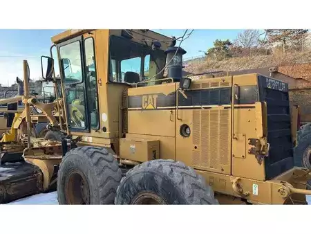 Równiarki 2001 Caterpillar 140H-ES (4)