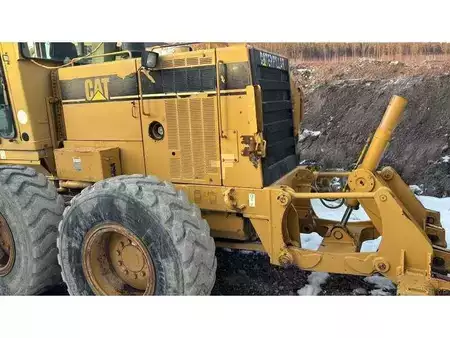 Równiarki 2001 Caterpillar 140H-ES (5)
