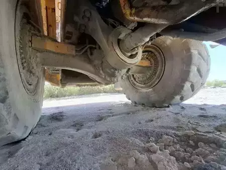 Kolové nakladače 2021 Volvo L350H (12)