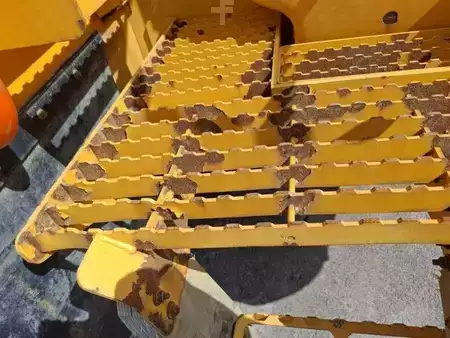 Kolové nakladače 2021 Volvo L350H (26)