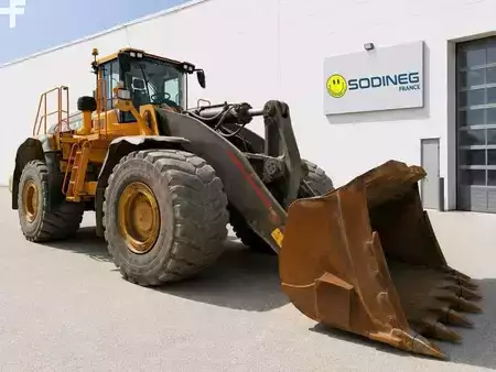 Kolové nakladače 2021 Volvo L350H (4)