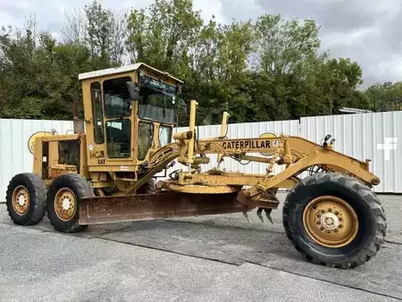 Równiarki 1984 Caterpillar 120G (1)