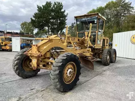 Równiarki 1984 Caterpillar 120G (2)