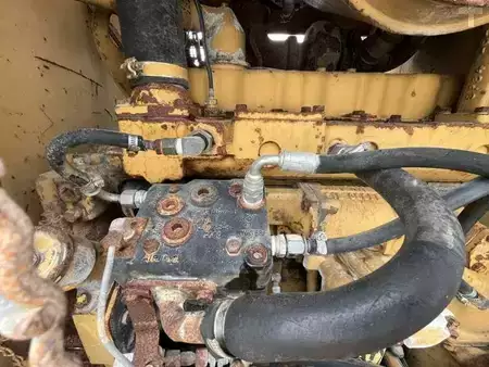 Równiarki 1984 Caterpillar 120G (41)