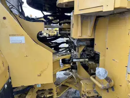 Wheel Loaders 2014 Caterpillar 966K (19)