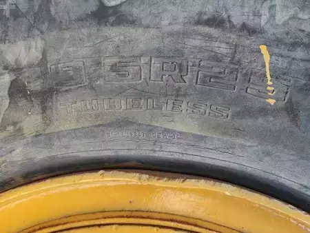 Cargadoras de ruedas 1998 Komatsu WA270-3 (24)