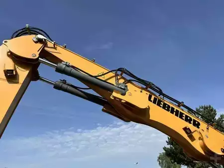 Pelle de manutention 2020 Liebherr LH30M LITRONIC (15)