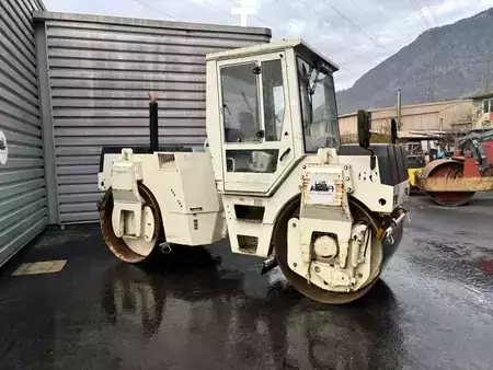 Rolos em tandem 2000 BOMAG BW144AD2 (19)