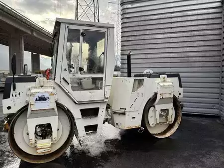 Rolos em tandem 2000 BOMAG BW144AD2 (25)