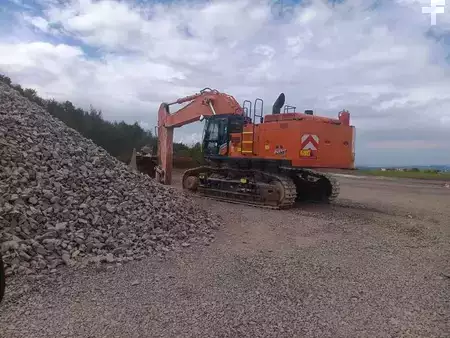 Telakaivinkoneet  2023 Hitachi ZX690LCR-7 (2)