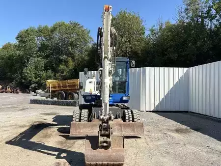 Pelle sur pneus 2014 Doosan DX55W (15)