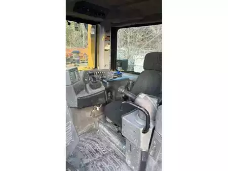 Dozer Apripista 2006 Caterpillar D8T (9)
