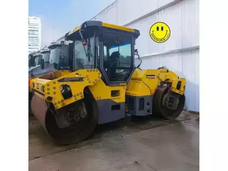 Compactadores tandem 2017 Dynapac CC5200 (1)