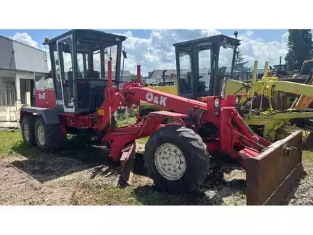 Równiarki 1995 O-K F106A (2)
