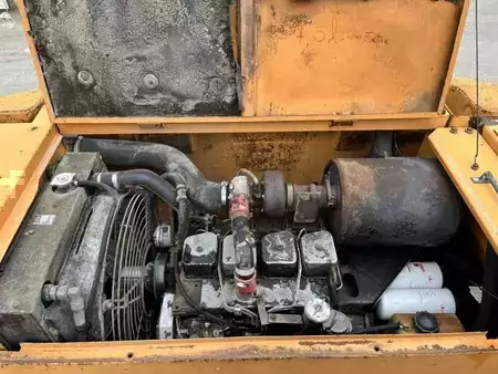 Mobilní bagry 1989 Case 81P (37)