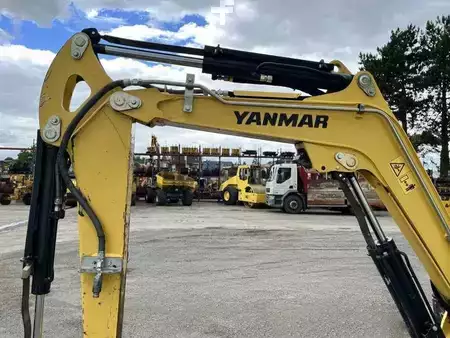 Mini Escavatori 2020 Yanmar SV26 (12)