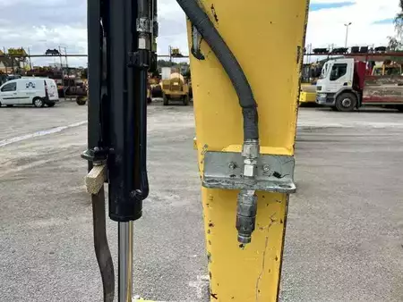 Mini Escavatori 2020 Yanmar SV26 (13)