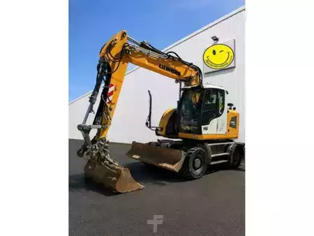 Mobilní bagry 2018 Liebherr A918 Compact Litronic (2)