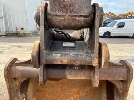 Excavadoras de cadenas 2016 Liebherr R926LC (20)