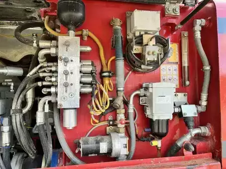 Excavadoras de cadenas 2016 Liebherr R926LC (35)