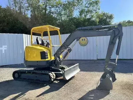 Minibagry 2005 Volvo ECR38 (1)