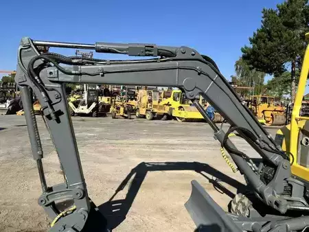 Minibagry 2005 Volvo ECR38 (12)