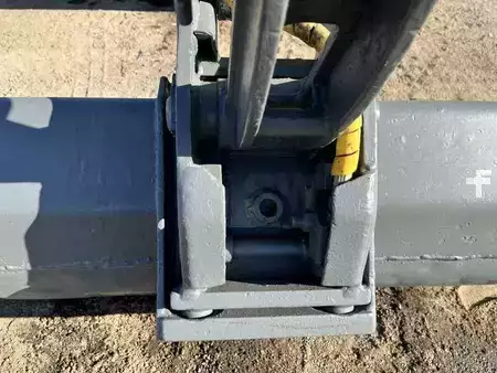 Minibagry 2005 Volvo ECR38 (24)