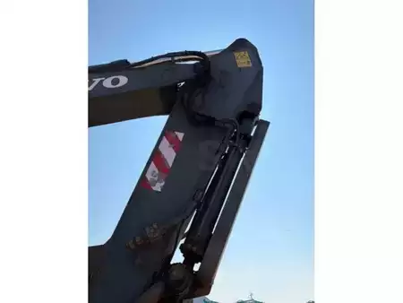 Excavadoras de cadenas 2006 Volvo EC210BLC (11)