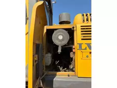 Excavadoras de cadenas 2006 Volvo EC210BLC (25)